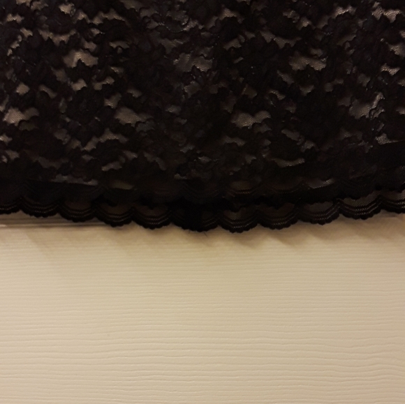 🖤NWT Banana Republic Black Lace Skirt, Size 2P - Picture 5 of 7